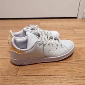 Adidas Cloud White Metallic Holographic Stan Smith Shoes